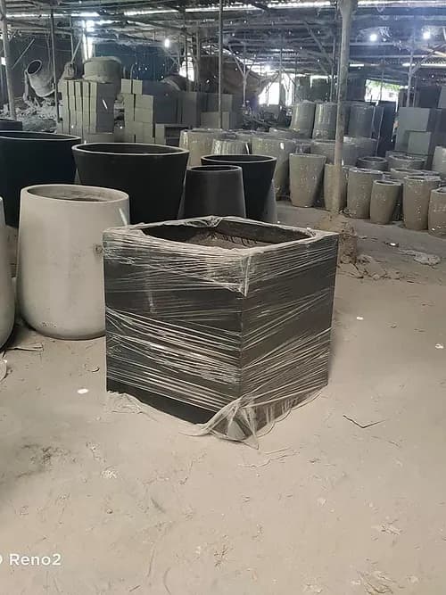 Chậu đá mài vuông đen 100x100x100cm tại xưởng